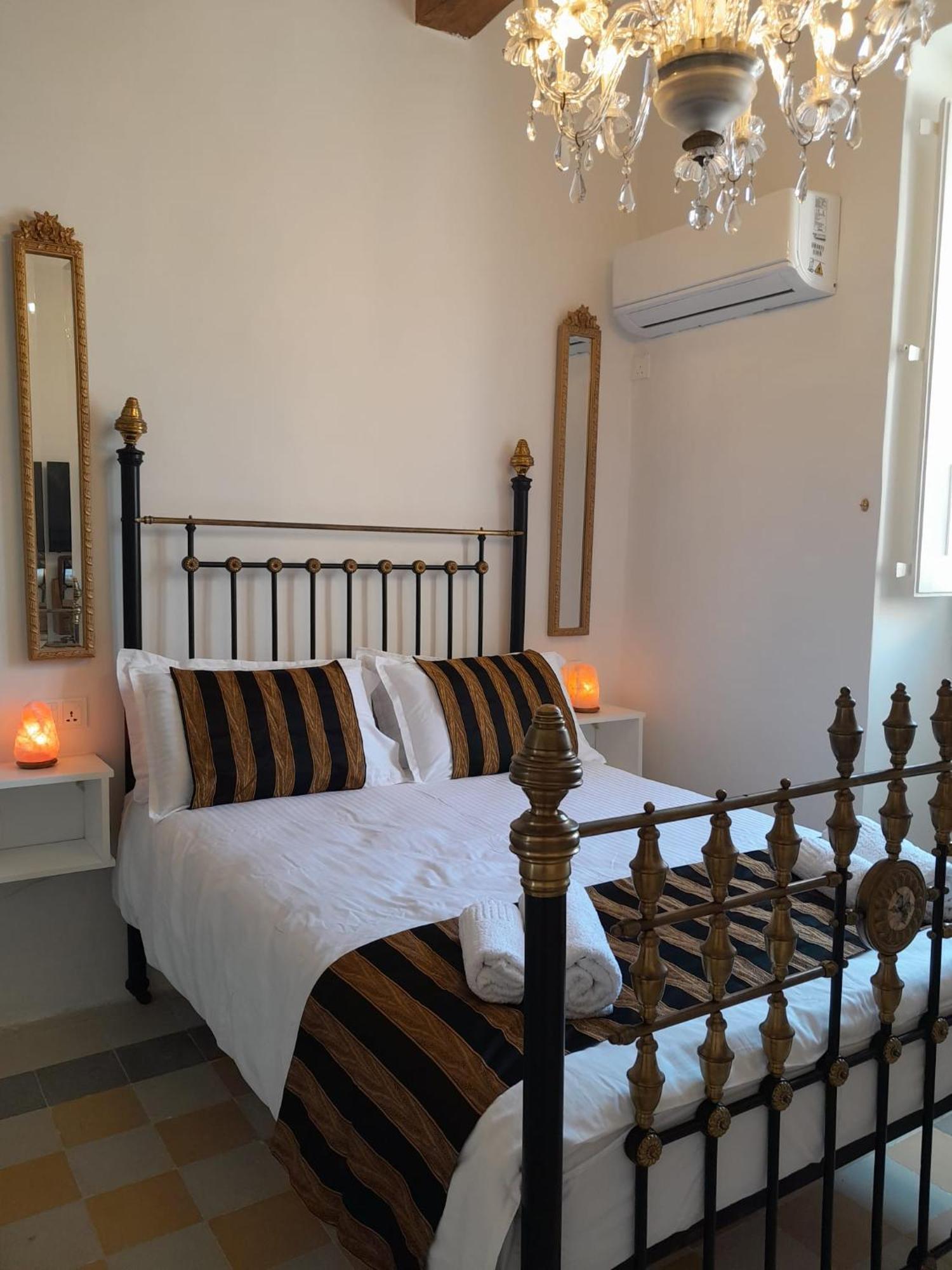 Charming Town House In Cospicua, Valperga Rooms Luaran gambar